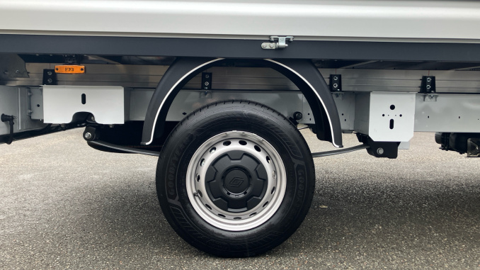 Renault Master Lwb Diesel Fwd LL35dCi 150 Advance Low Roof Dropside - Image 17